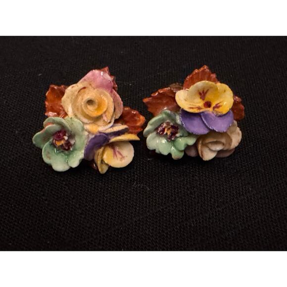 Vintage Hand-Painted Porcelain Floral Screw-Back Earrings 1” - Picture 3 of 3